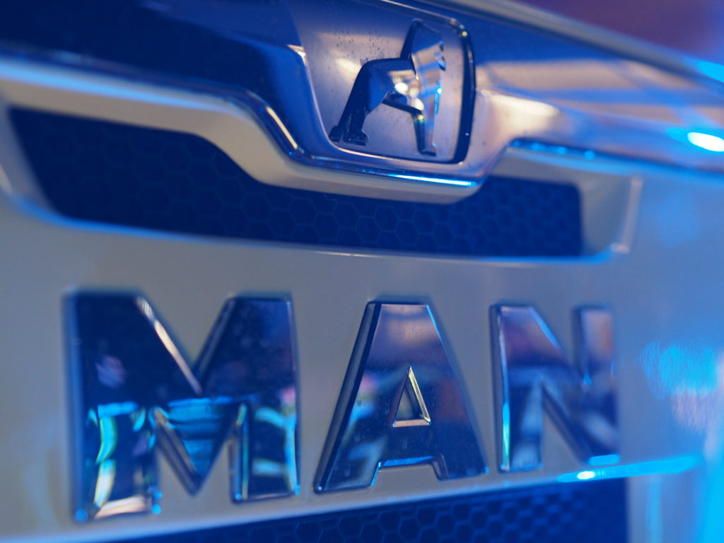 Mehr über den Artikel erfahren Zu Besuch in Zeppelinheim